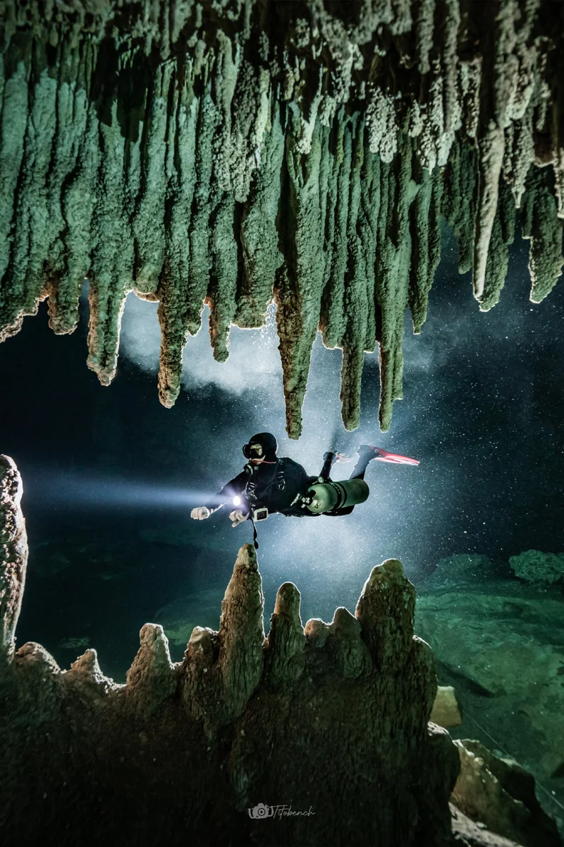 Buceo en cuevas y cenotes de México